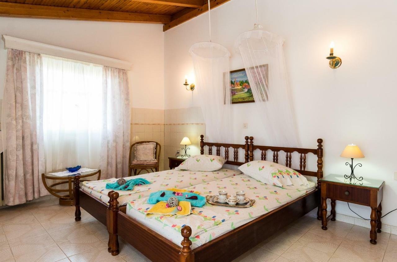 Apartment Anna - 550m From The Beach, By Zantewize *